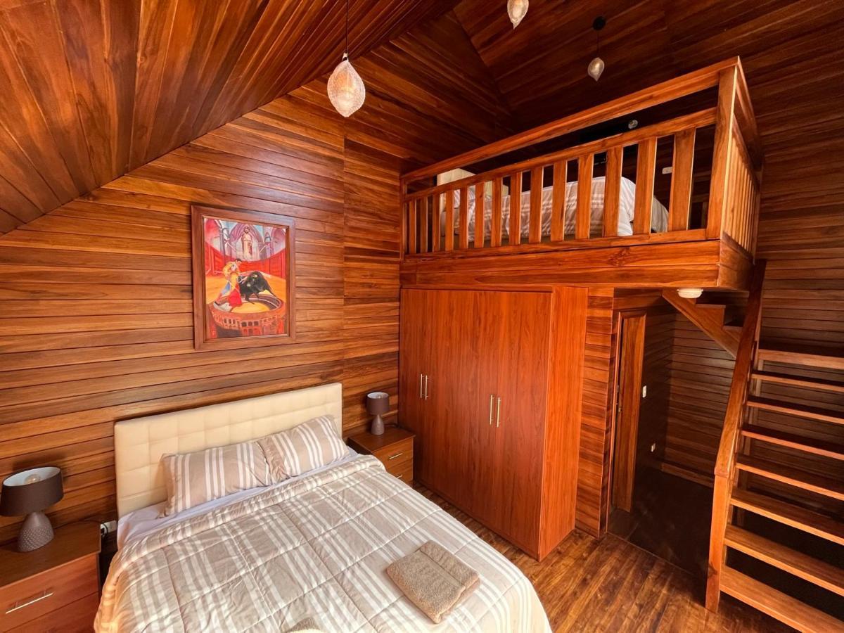 Mi Margarita Chalets อาเลาซี ภายนอก รูปภาพ
